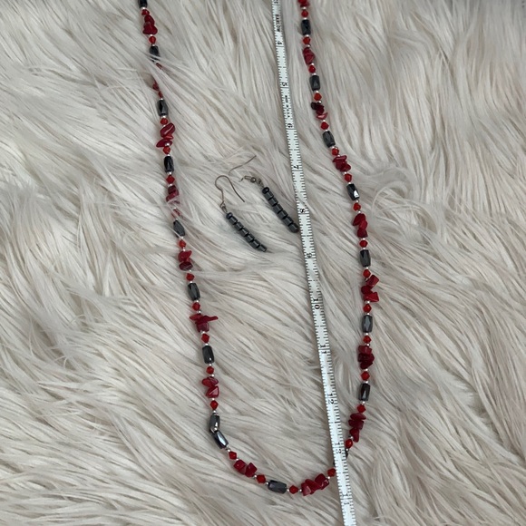 Set of Necklace or Bracelet And Earrings - Picture 4 of 8